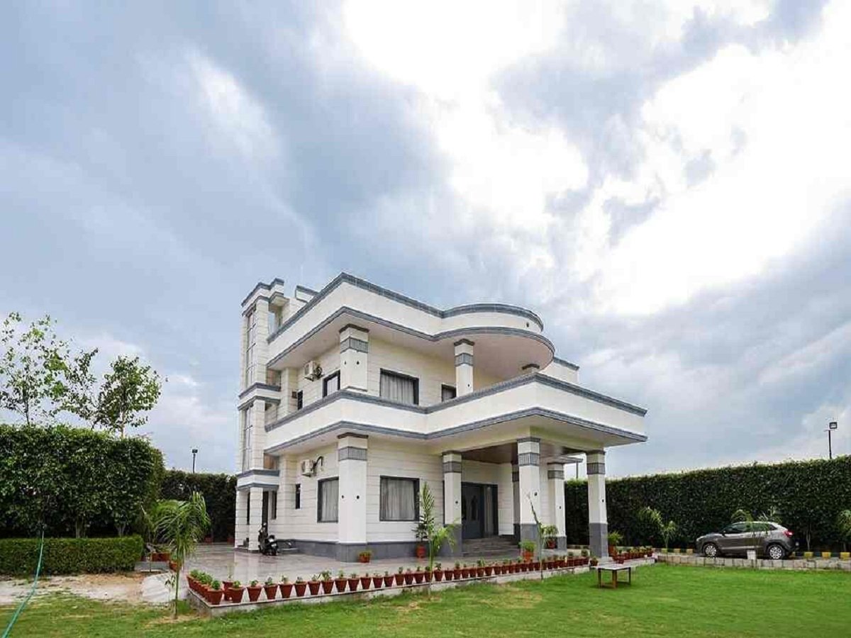  Independent Farm House - United Homez